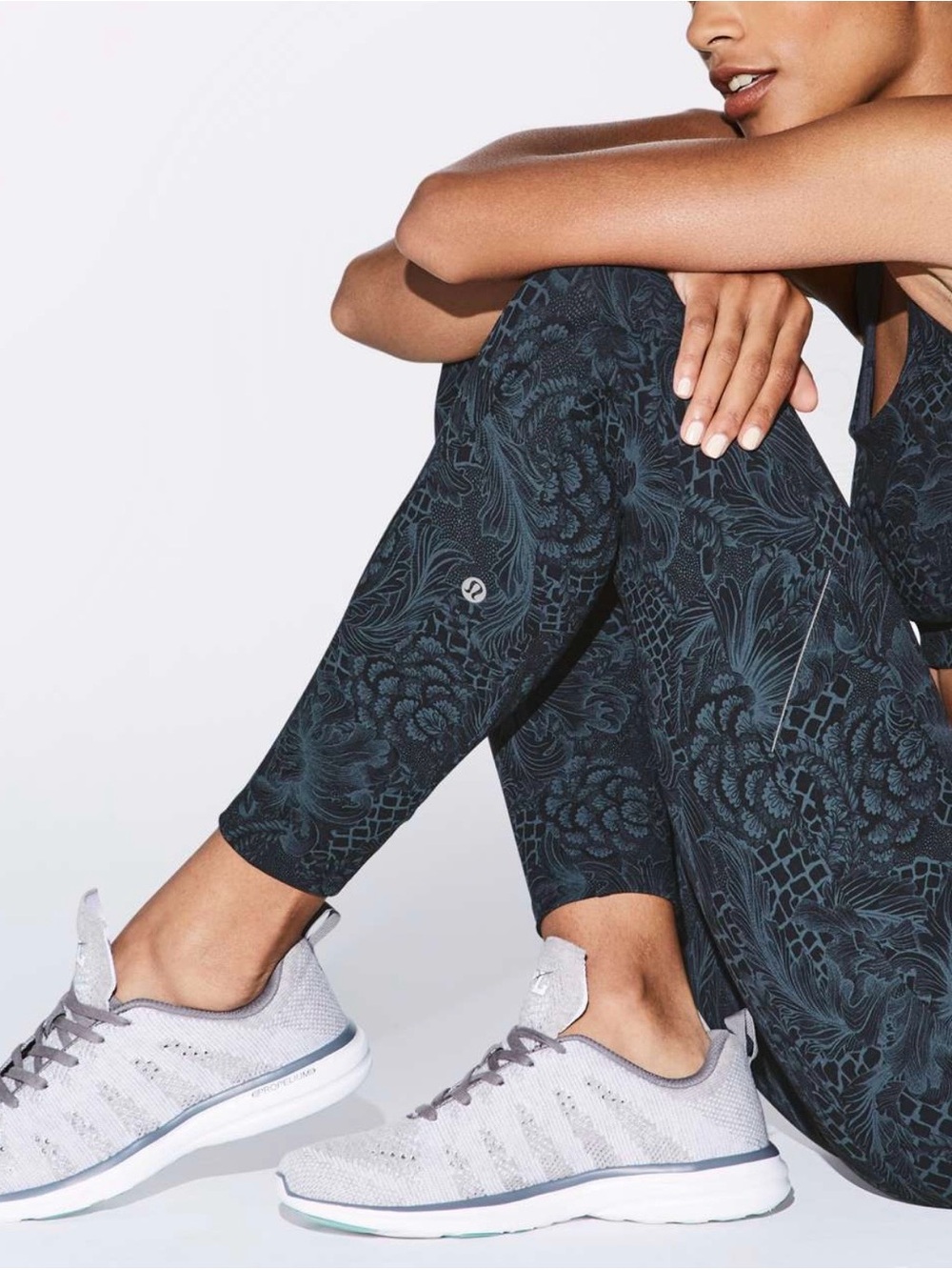lululemon athletica Women's Black Teal Floral Leggings